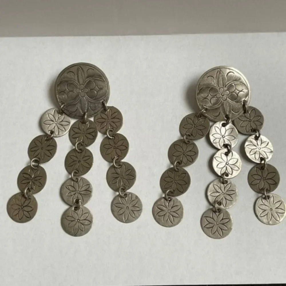Silver Tone Dangling Earrings Floral Stamp CIrcles Round Layered Festival Casual